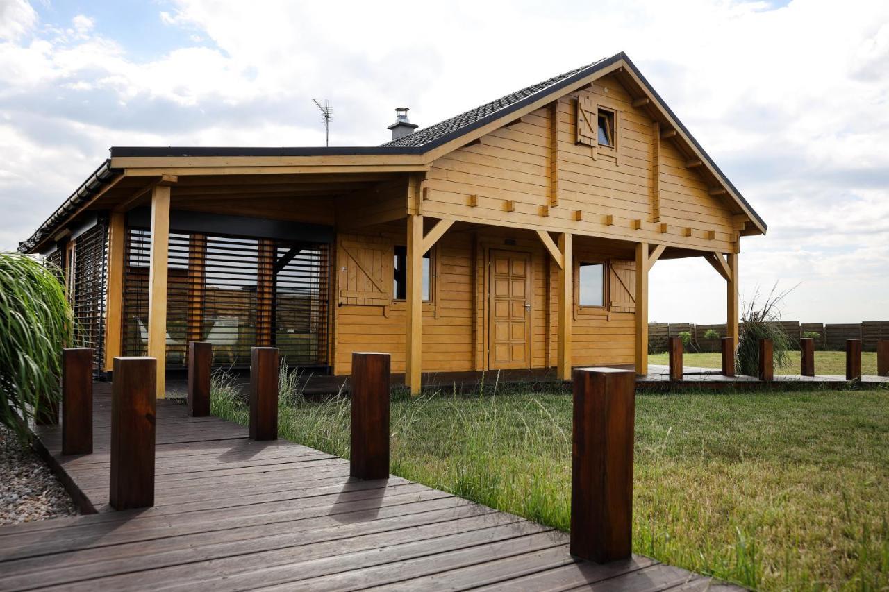 Domek Caloroczny Powidz Tel 512-589-997 Exteriér fotografie