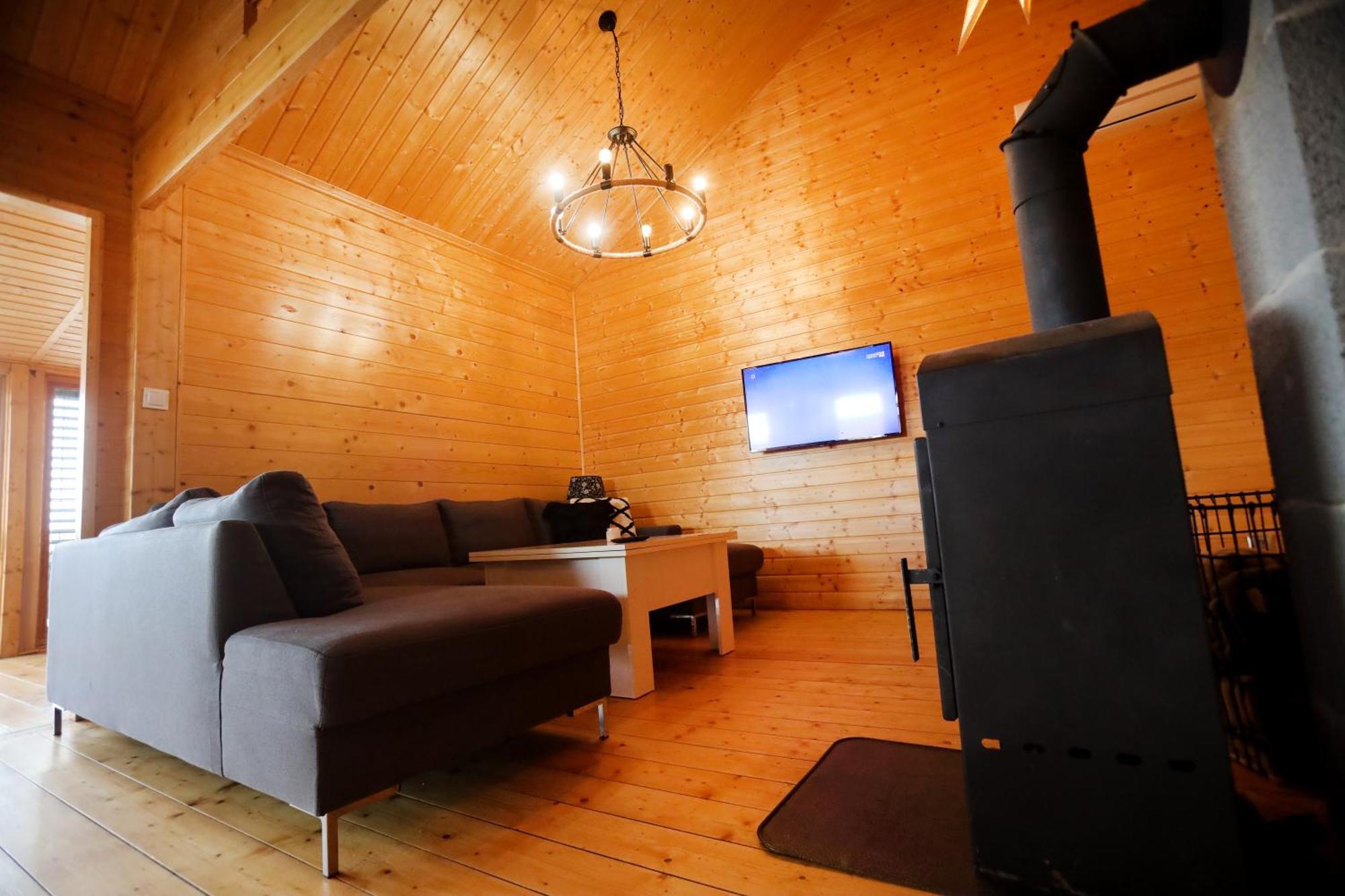 Domek Caloroczny Powidz Tel 512-589-997 Exteriér fotografie